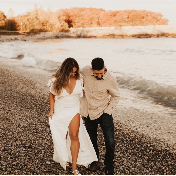 Bought this dress for my 1 hr engagement shoot. - Picture 5 of 5